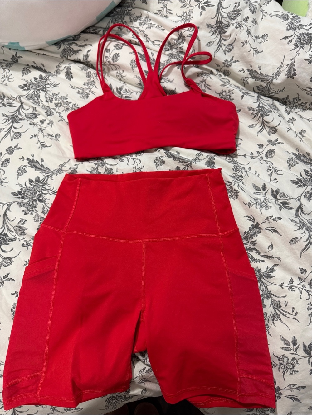 Fabletics Red Strappy Sports Bra & High-Waist Bike Shorts Set